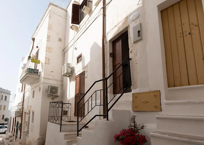 Casa Flanc - Charme Storico Nel Centro Di 度假居 奥斯图尼